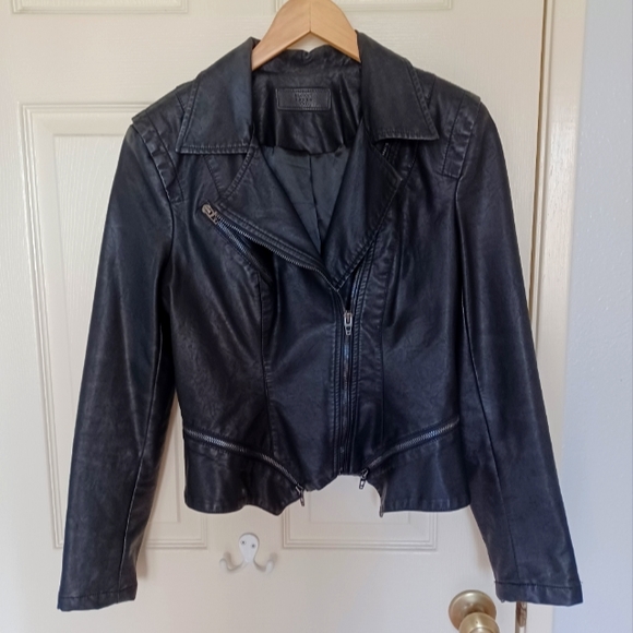 Blank NYC faux leather jacket - Picture 2 of 6